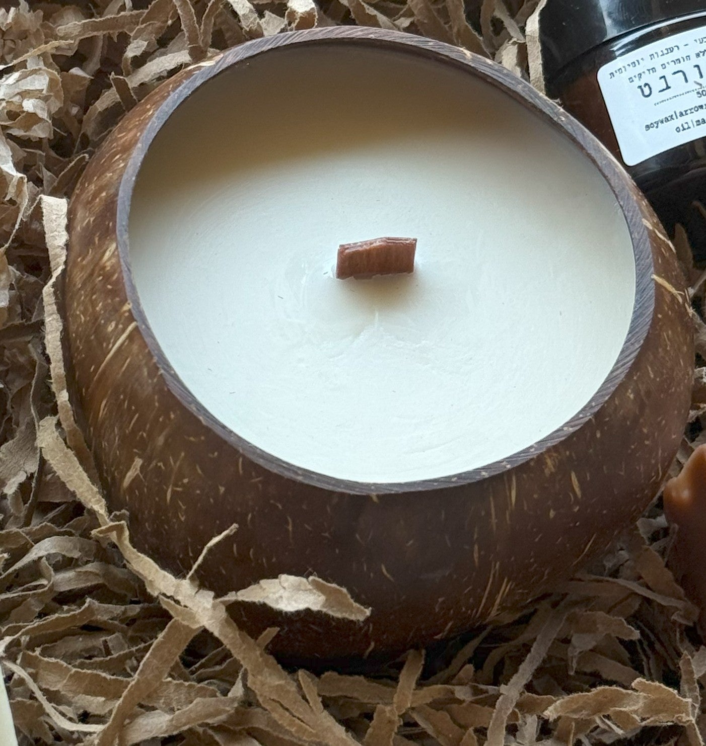 נר ארומתרפי בכלי קוקוס