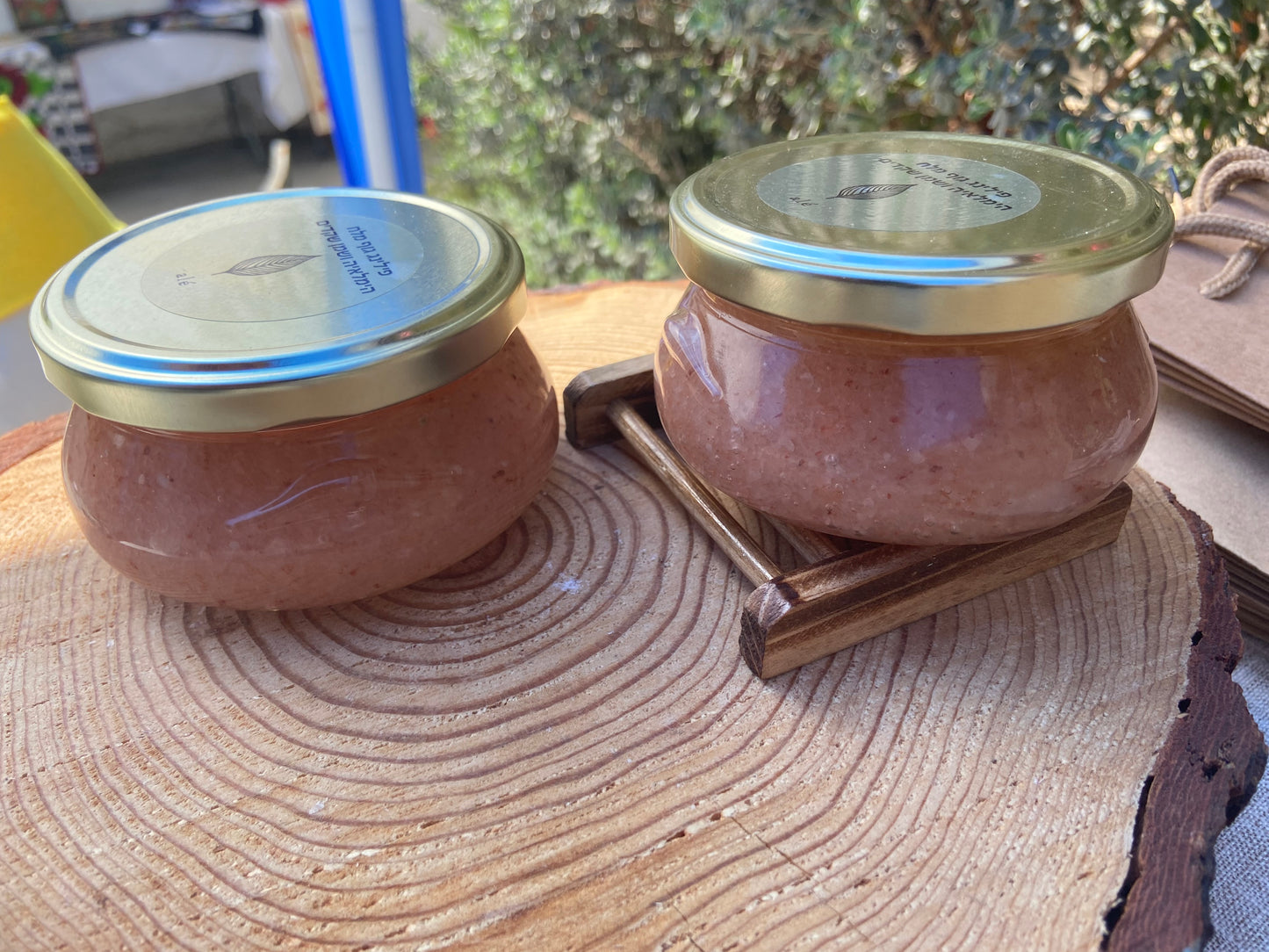 פילינג גוף מלח הימלאיה ושמן שקדים מתוקים