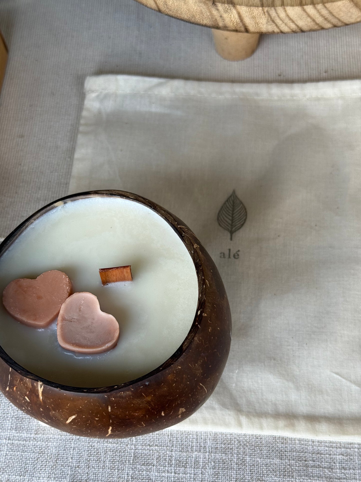 נר ארומתרפי בכלי קוקוס